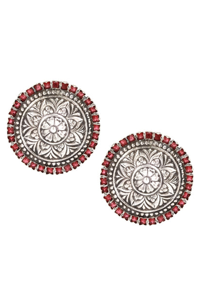 Carved Stud Earrings 