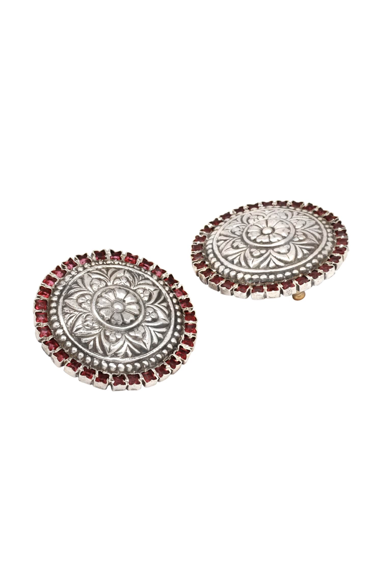 Carved Stud Earrings 