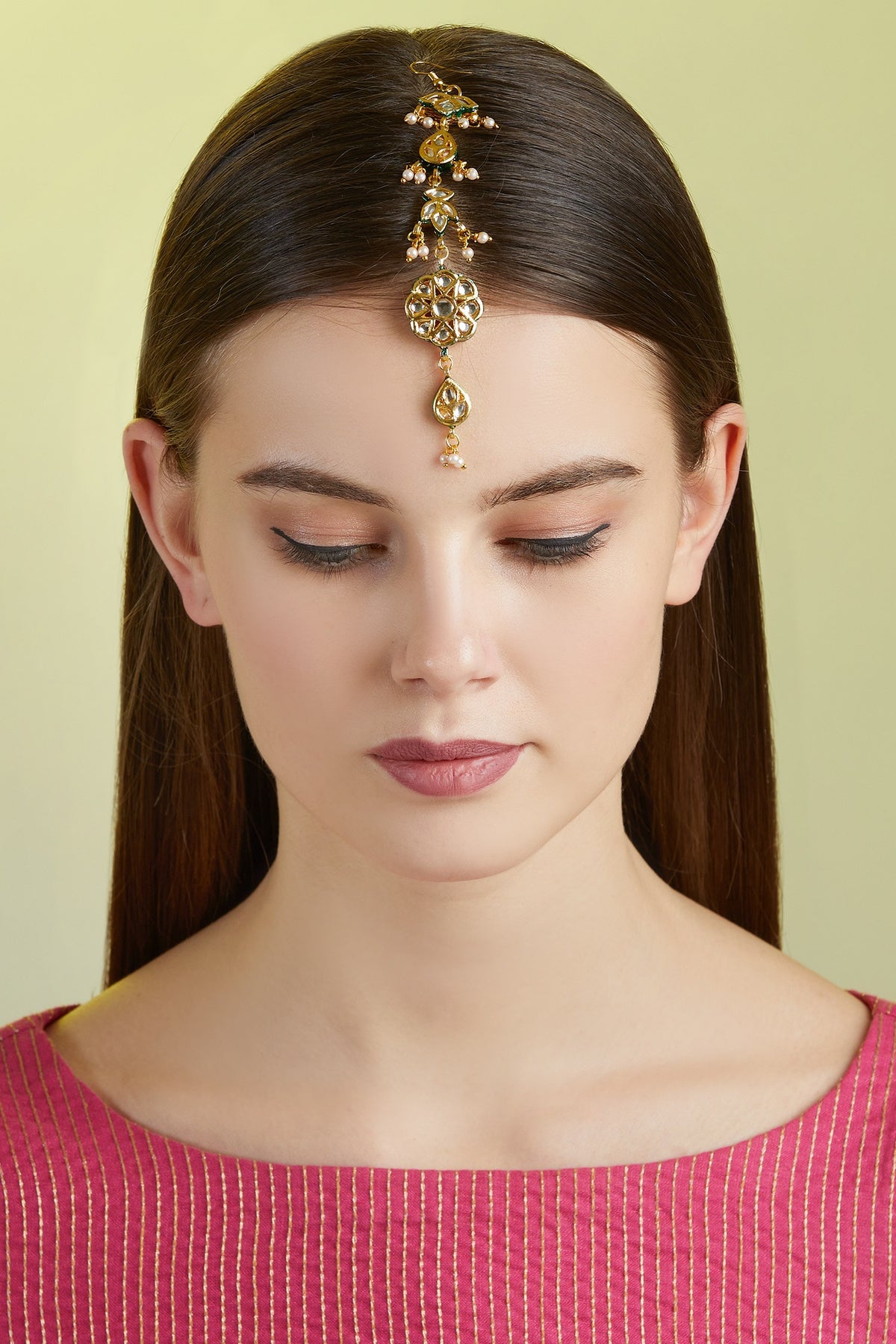 Kundan Maangtikka 