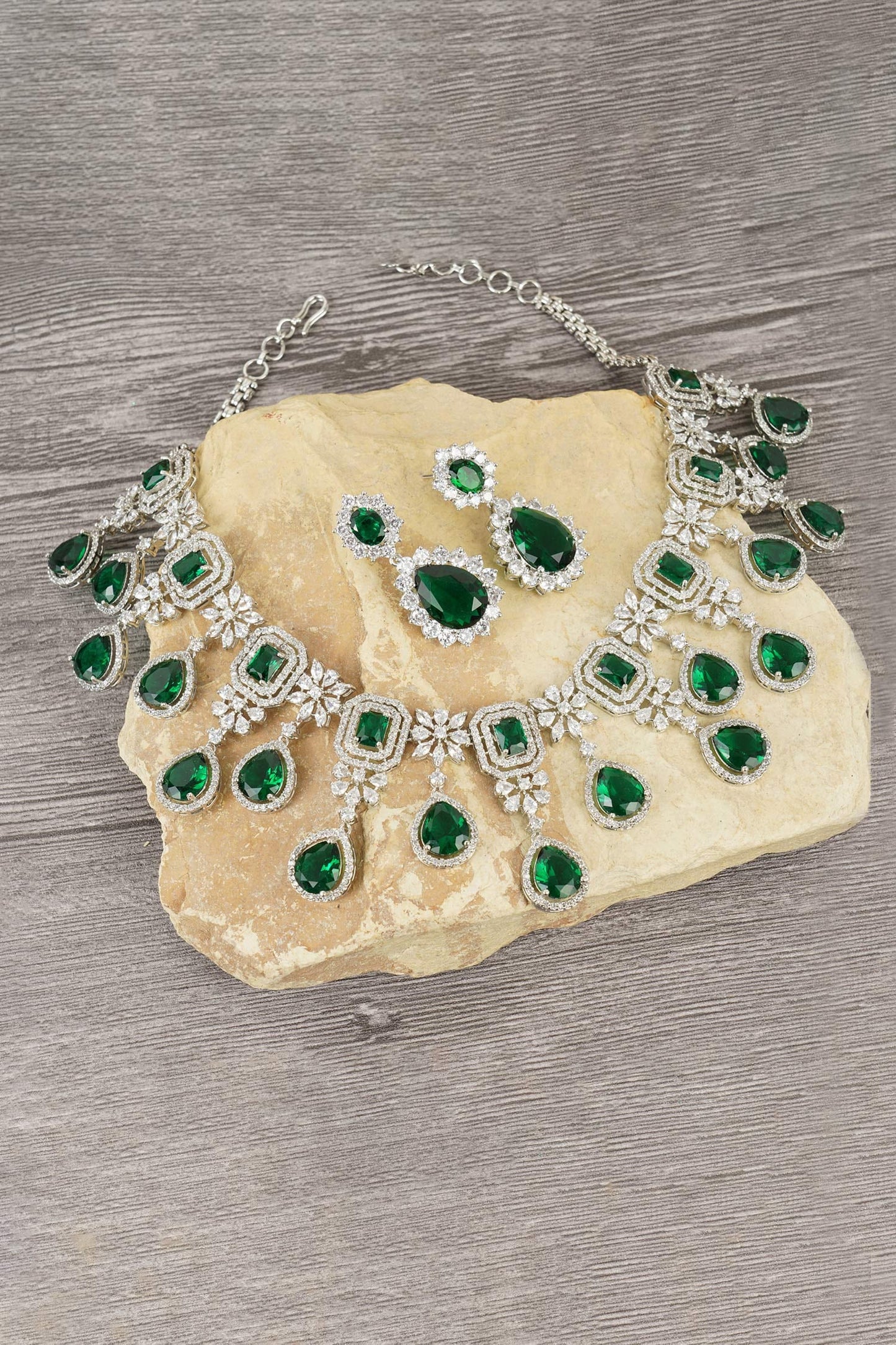 Geometric Teardrop Crystal Necklace Set 