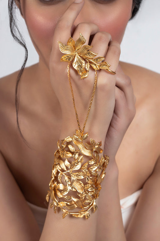 Handcrafted Carved Hand Harness 