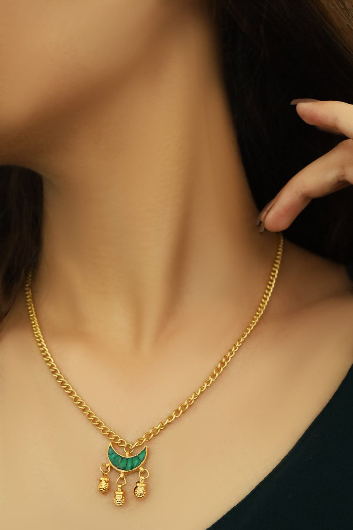 Crescent Moon Pendant Necklace 
