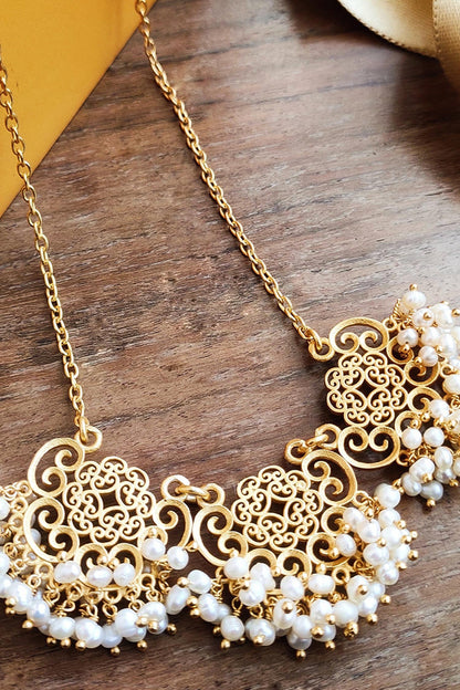 Filigree Pendant Necklace 