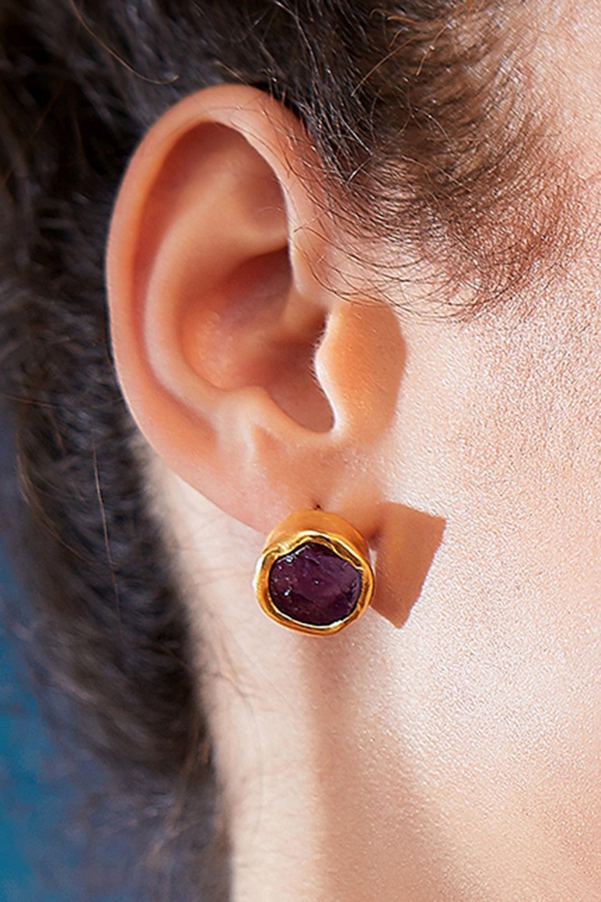 Stone Stud Earrings 