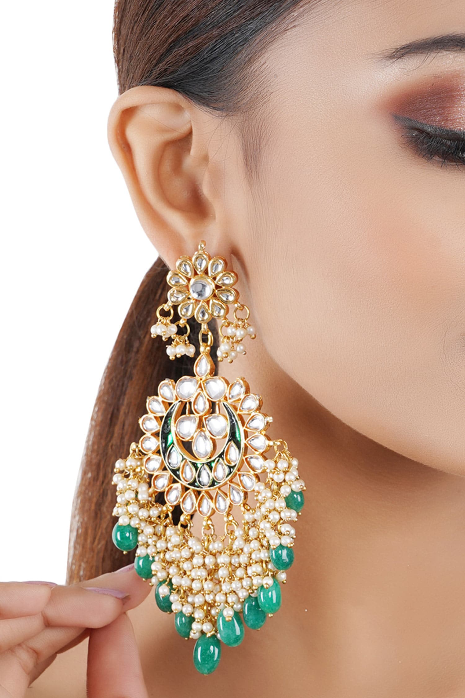 Kundan Chandbalis 