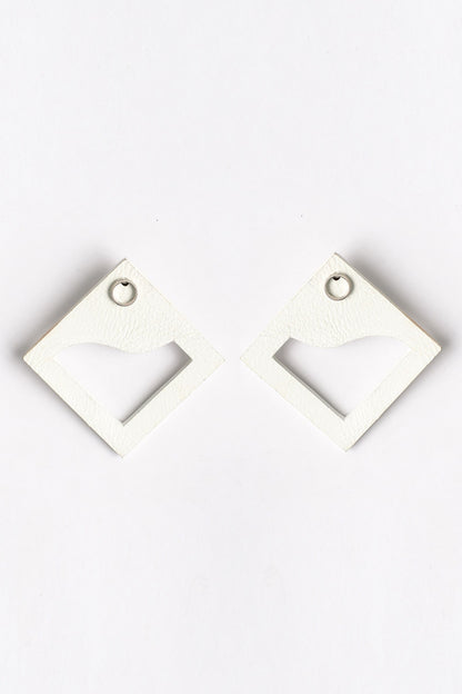 White Cutout Square Stud Earrings 