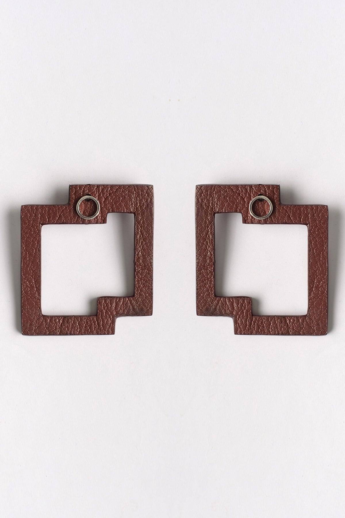 Maroon Cutout Textured Stud Earrings 