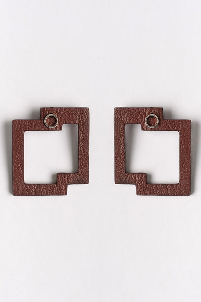 Maroon Cutout Textured Stud Earrings 