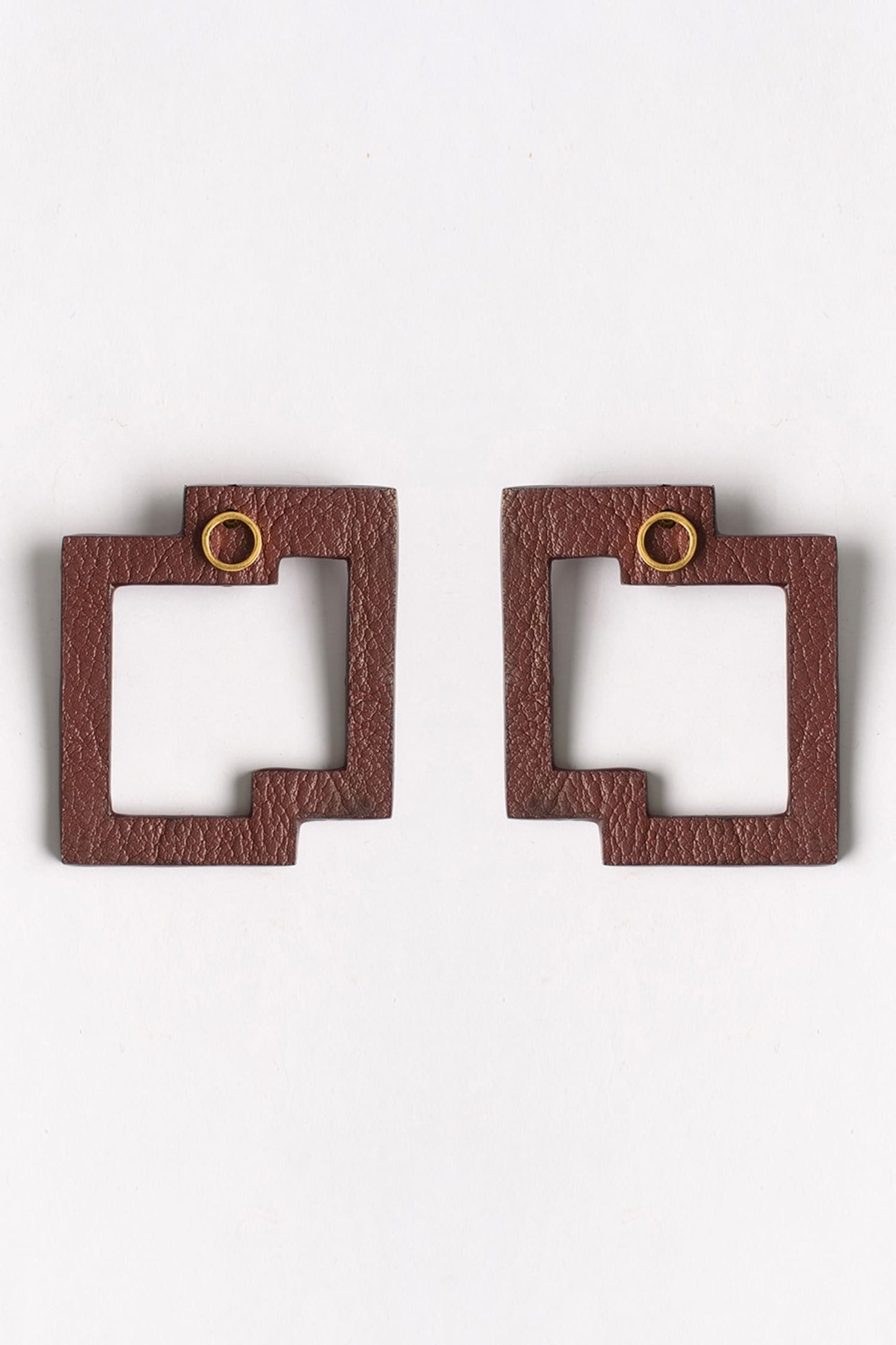 Maroon Cutout Textured Stud Earrings 
