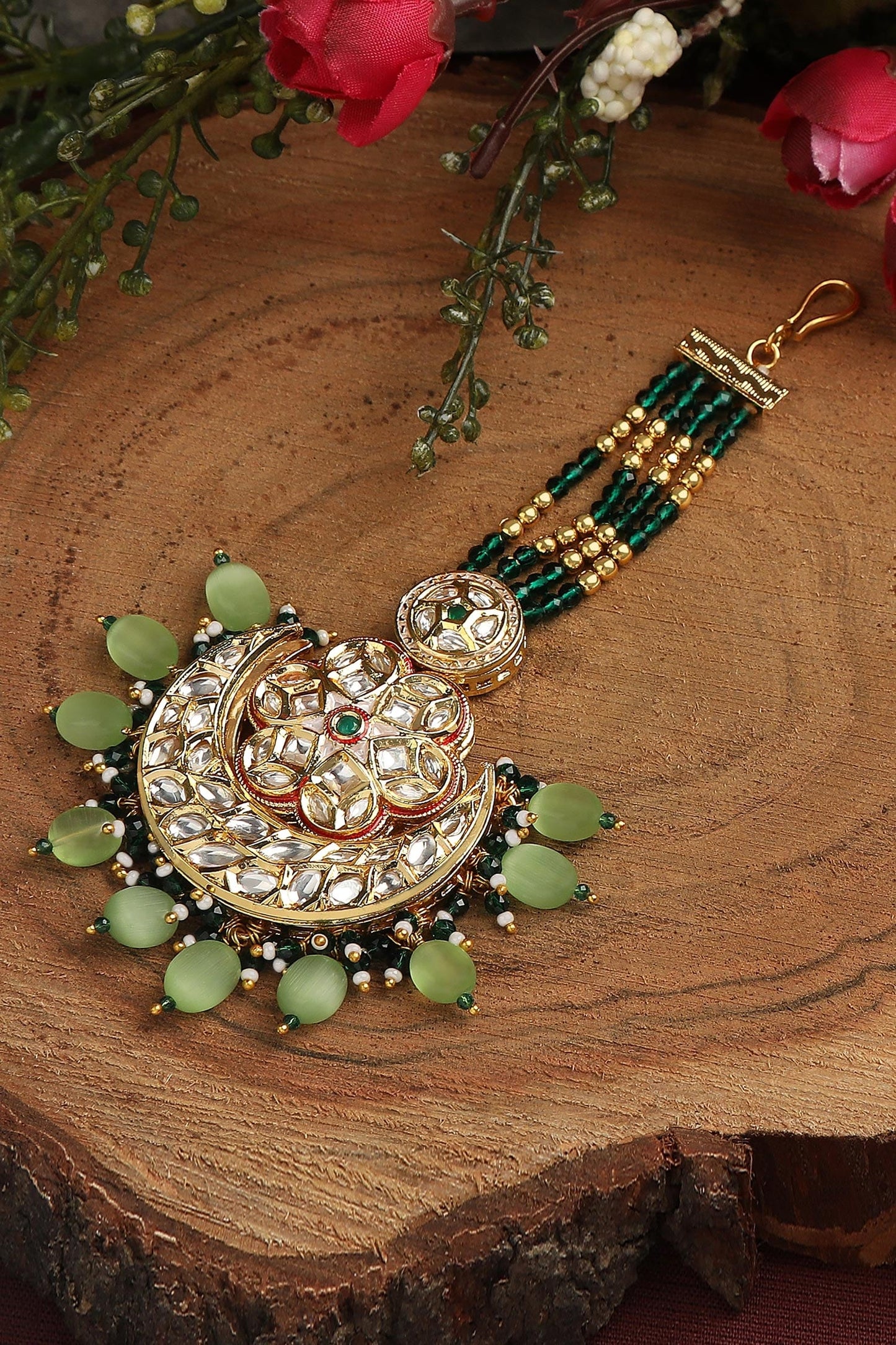 Crescent Moon Motif Maangtikka 