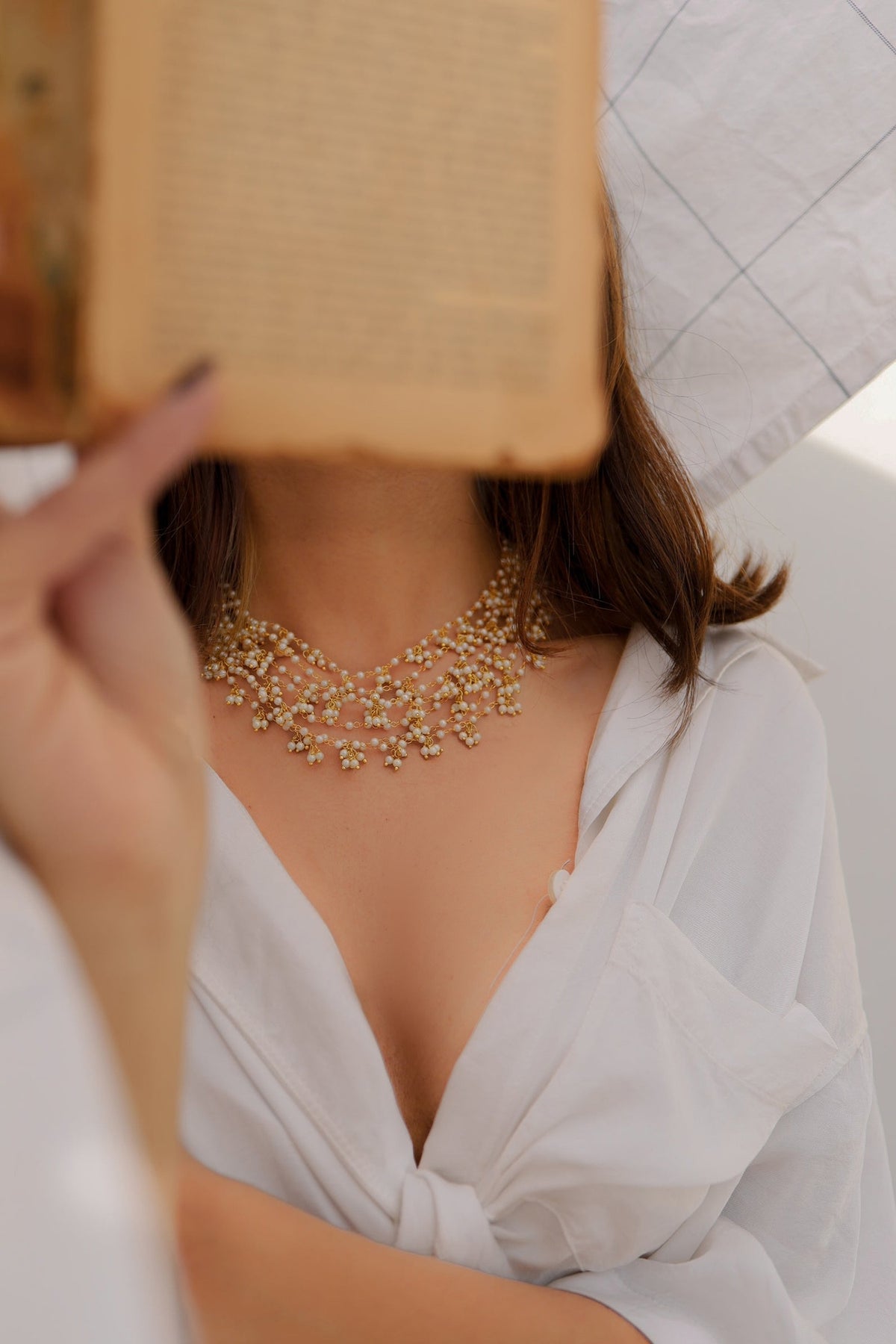 Layered Shell Pearl Necklace 