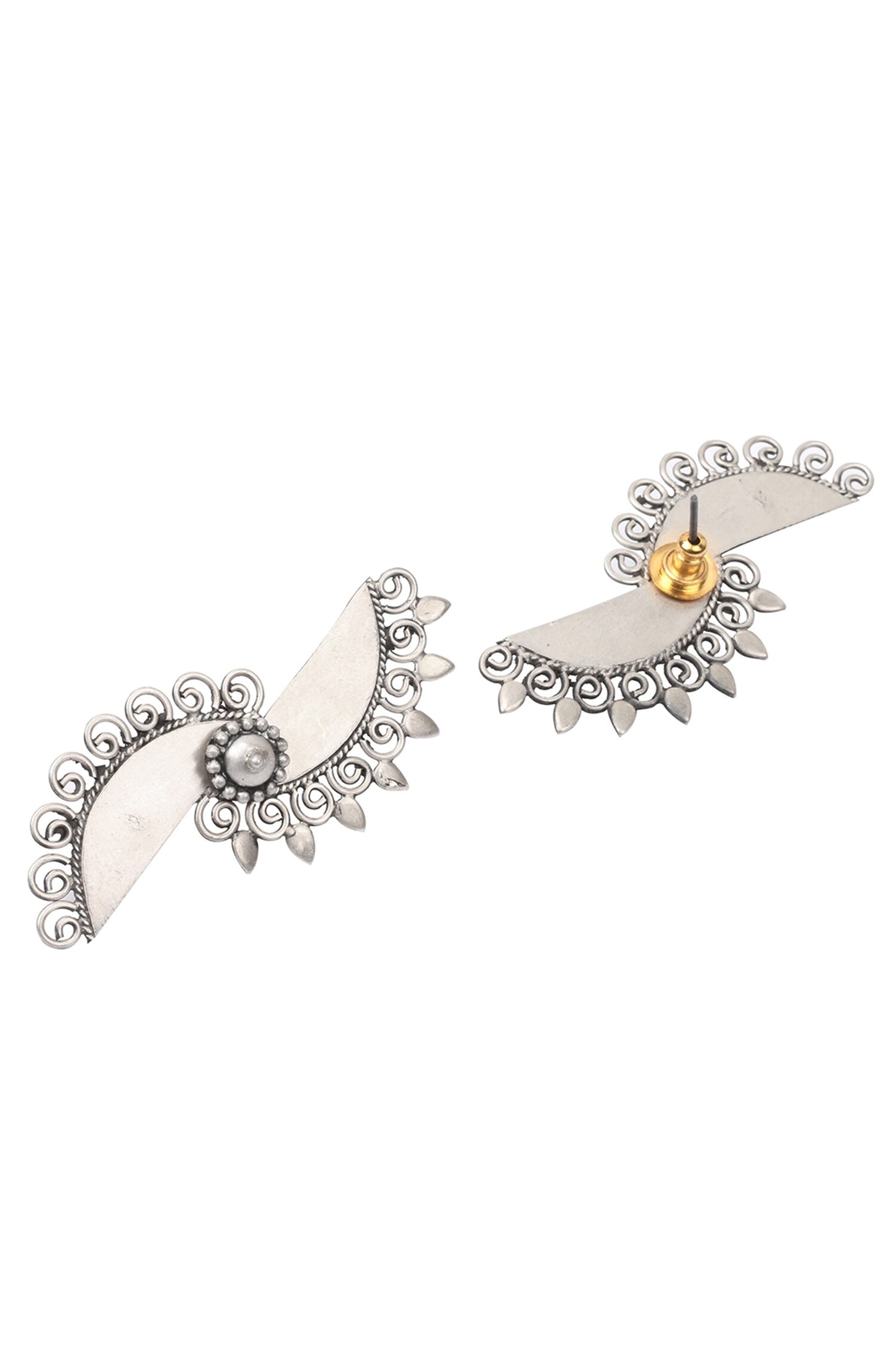Carved Stud Earrings 