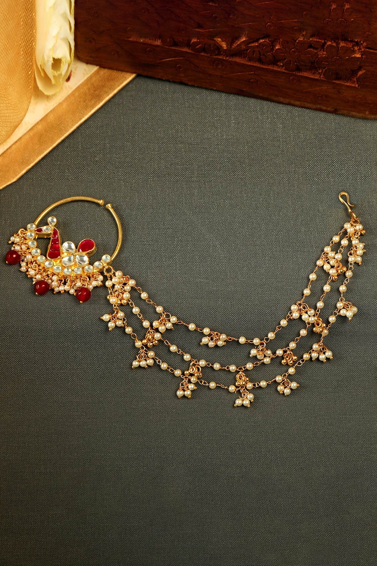 Peacock Pachi Kundan Layered Nath 
