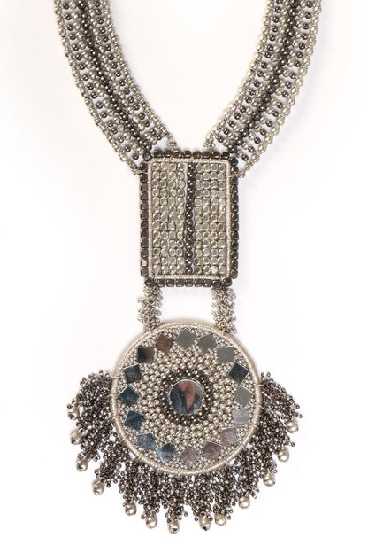 Vedaanta Pendant Necklace 