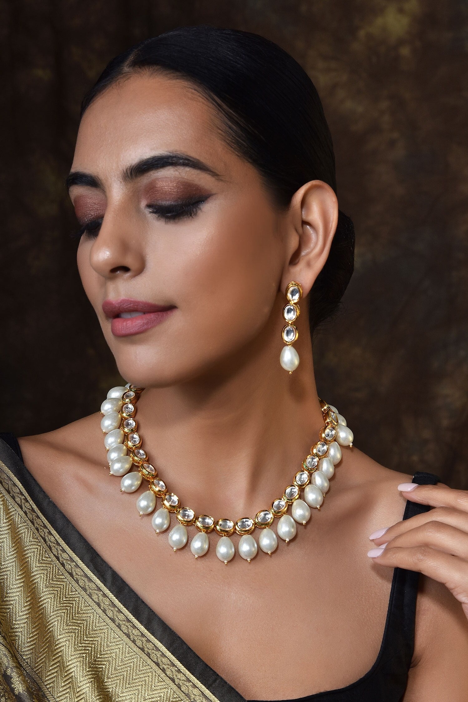 Handcrafted Kundan Necklace Set 