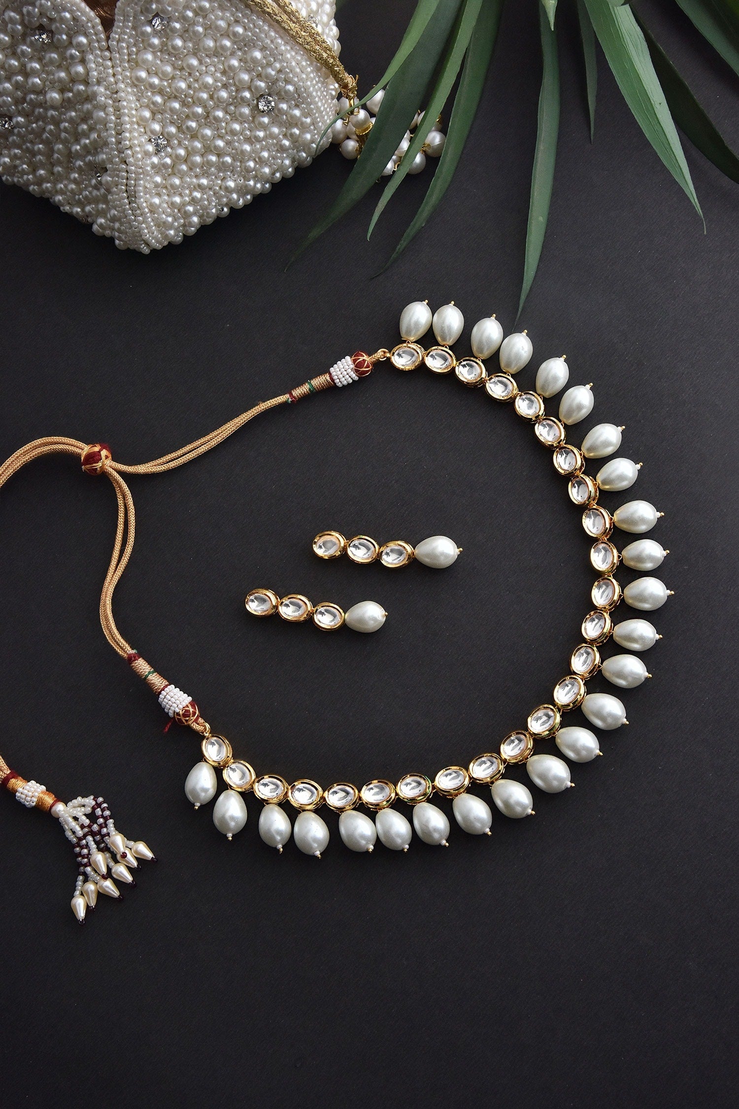Handcrafted Kundan Necklace Set 