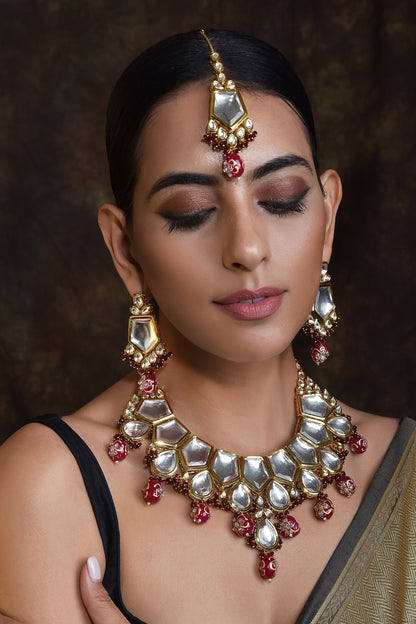 Geometric Kundan Studded Choker Set 