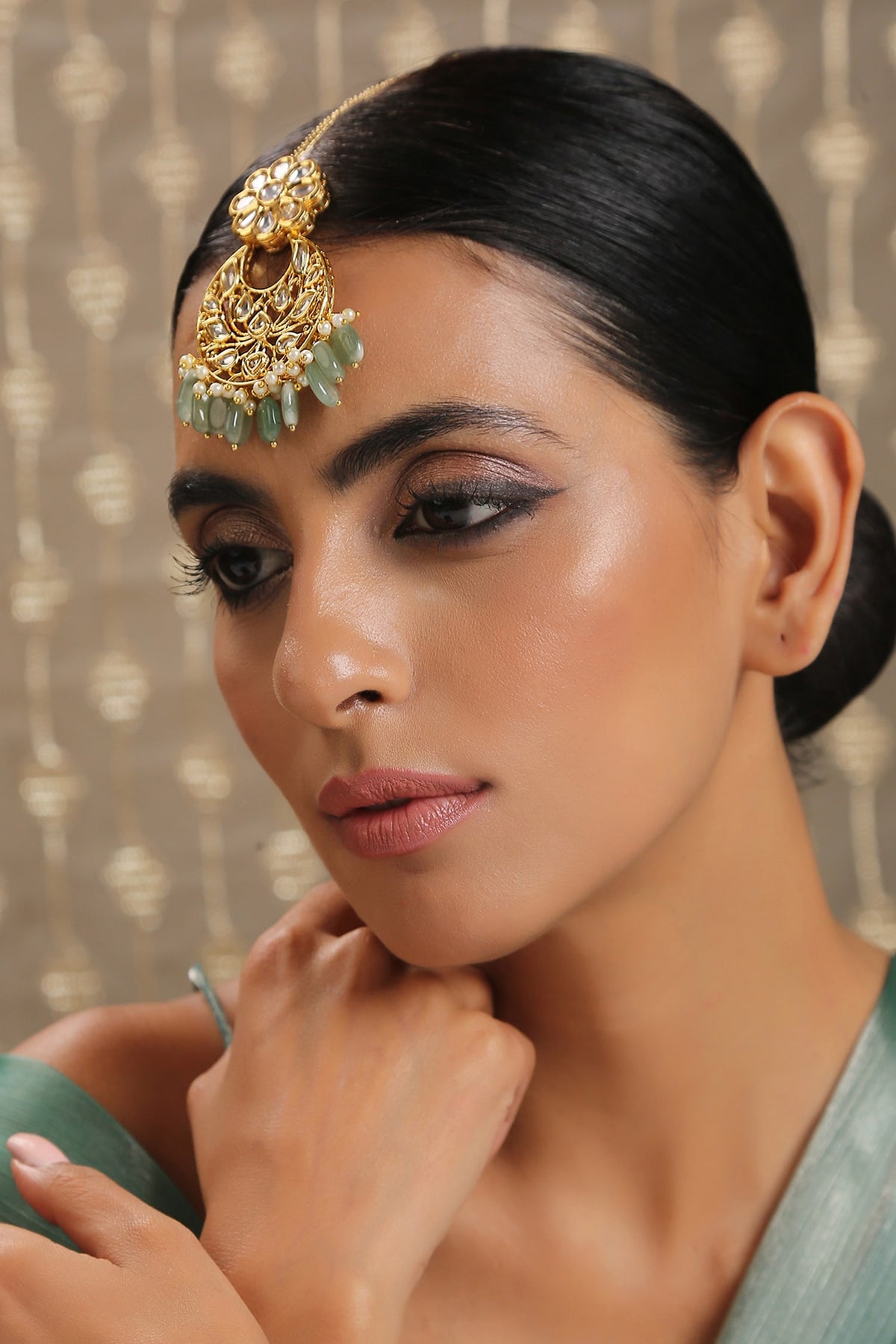Green Kundan Maangtikka
 