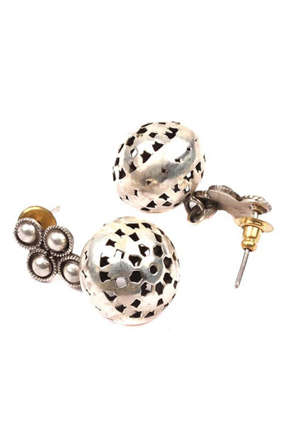 Cutwork Drop Earrings 