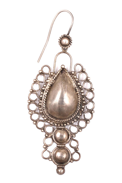 Cutwork Drop Earrings 