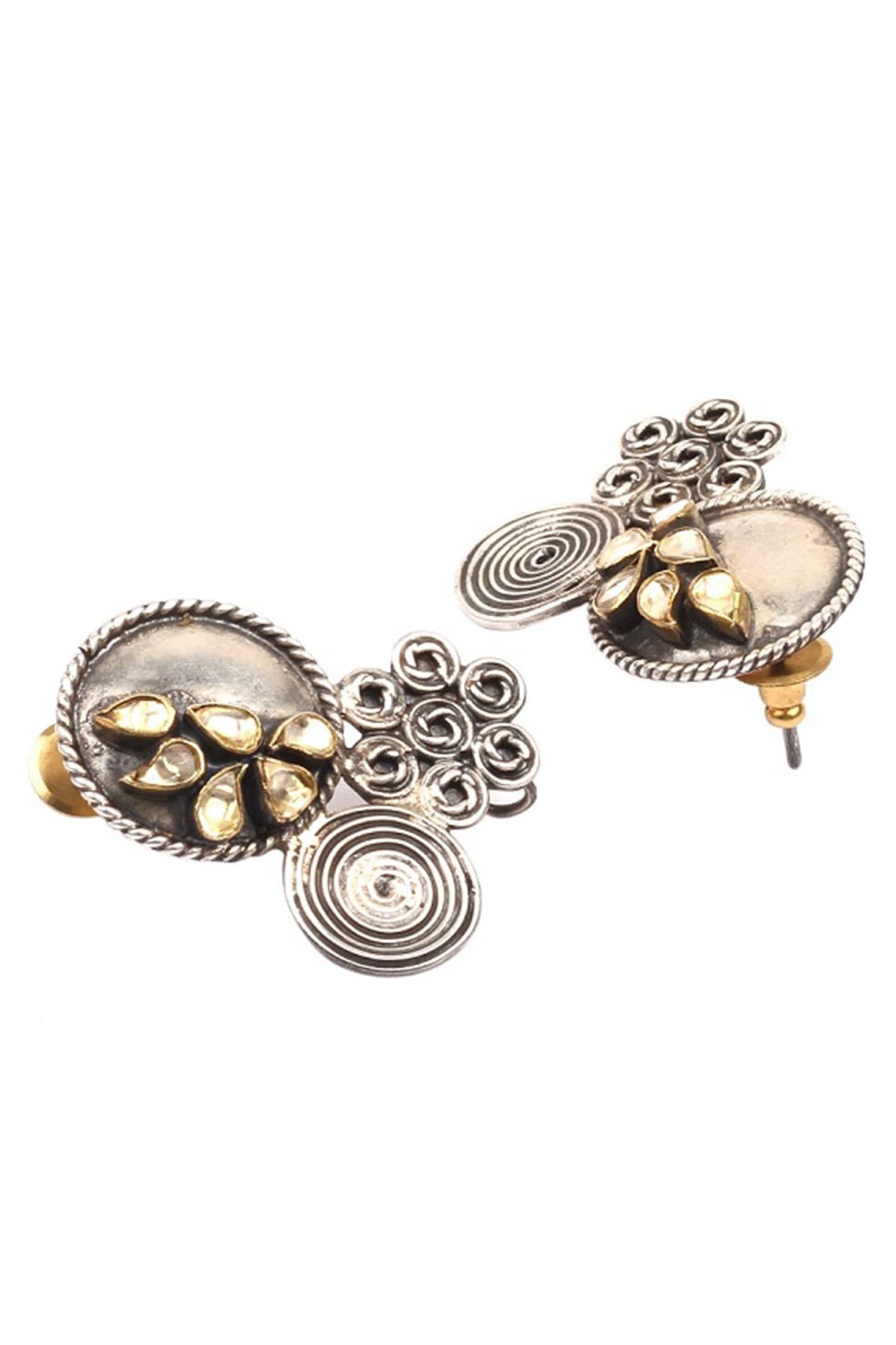 Carved Stud Earrings 