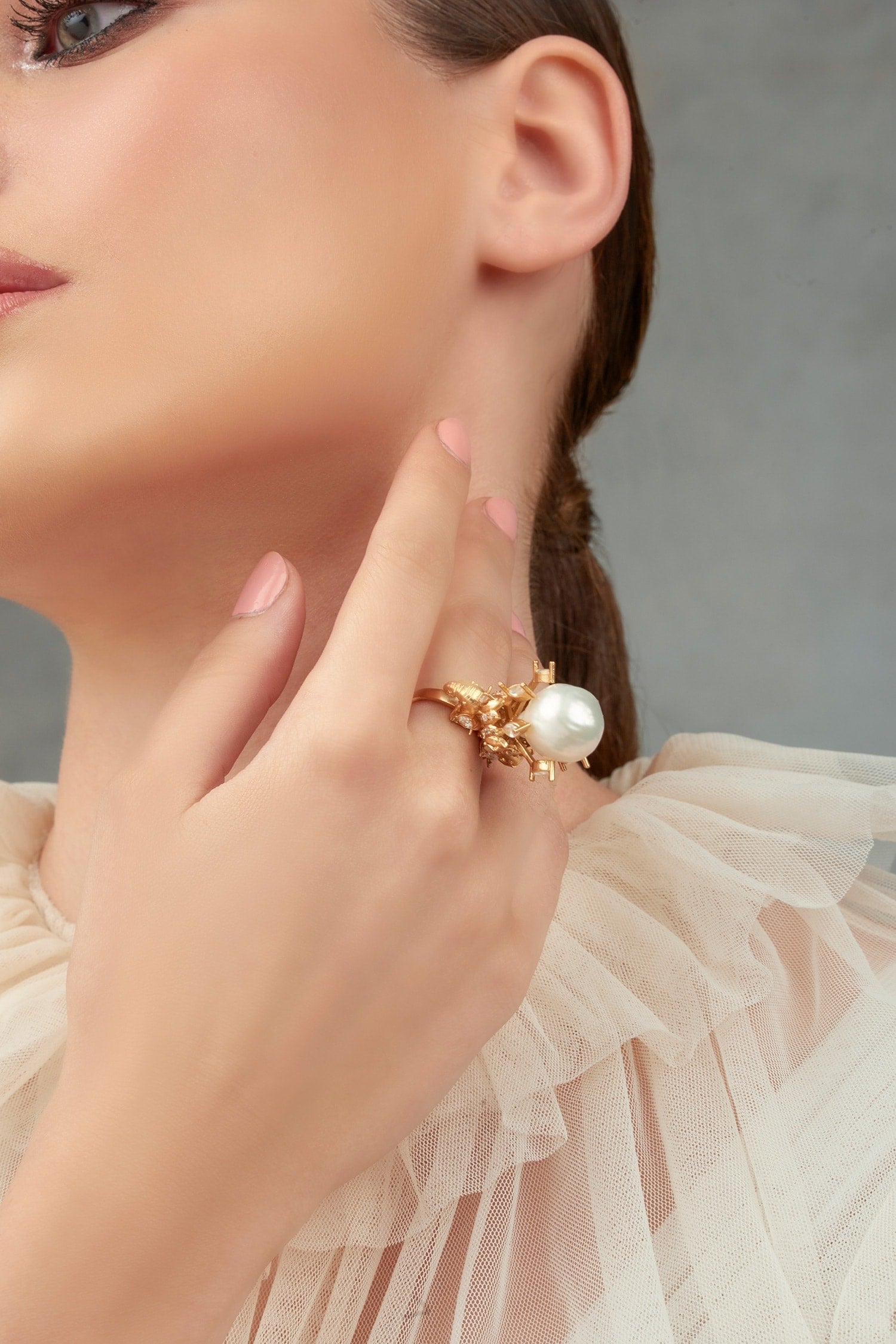 Elephant Motif Crystal Ring 