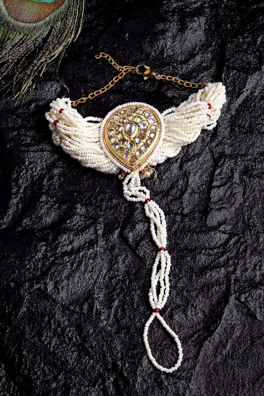 Multi Layered Pearl Hathphool 
