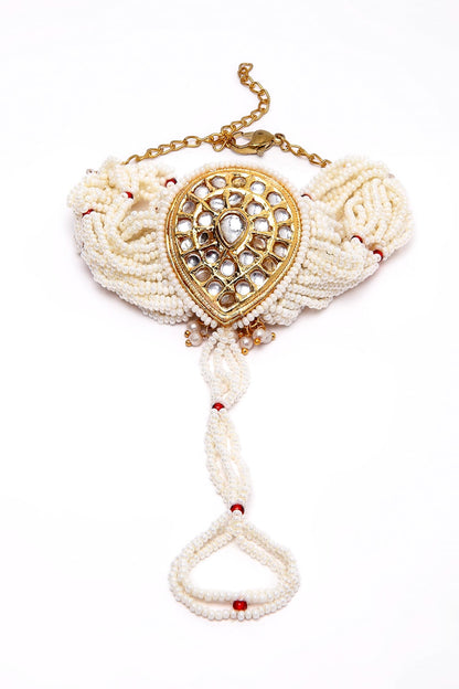 Multi Layered Pearl Hathphool 