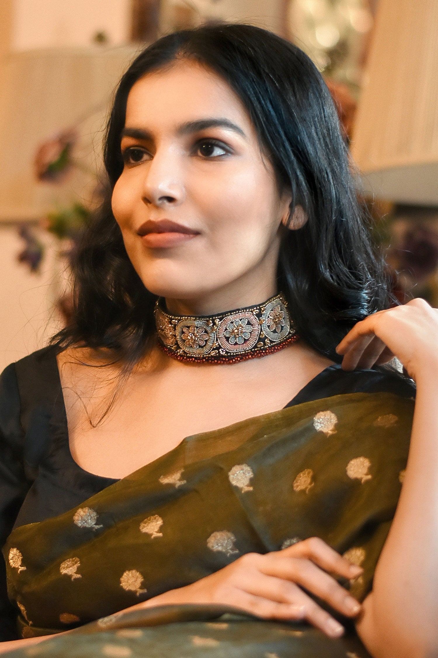 Floral Embroidered Choker 