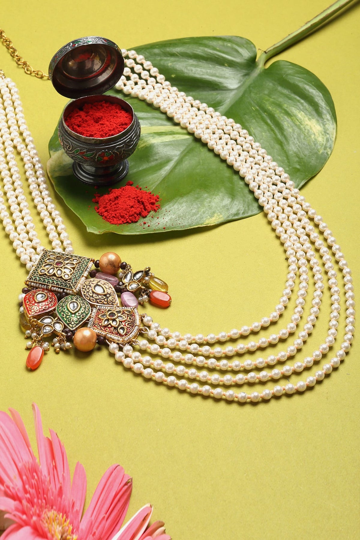 Pearl Embellished Layered Necklace 