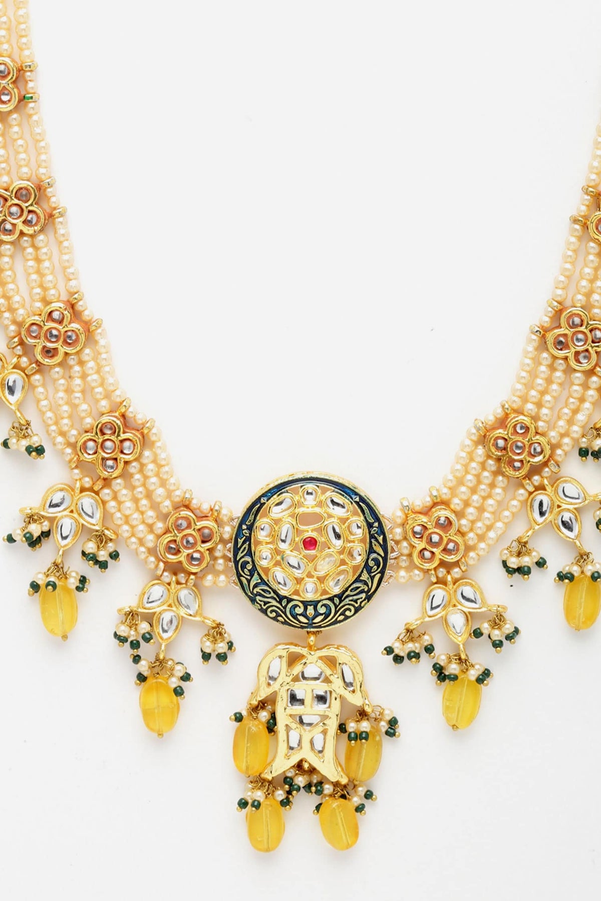 Kundan Embellished Pendant Necklace 