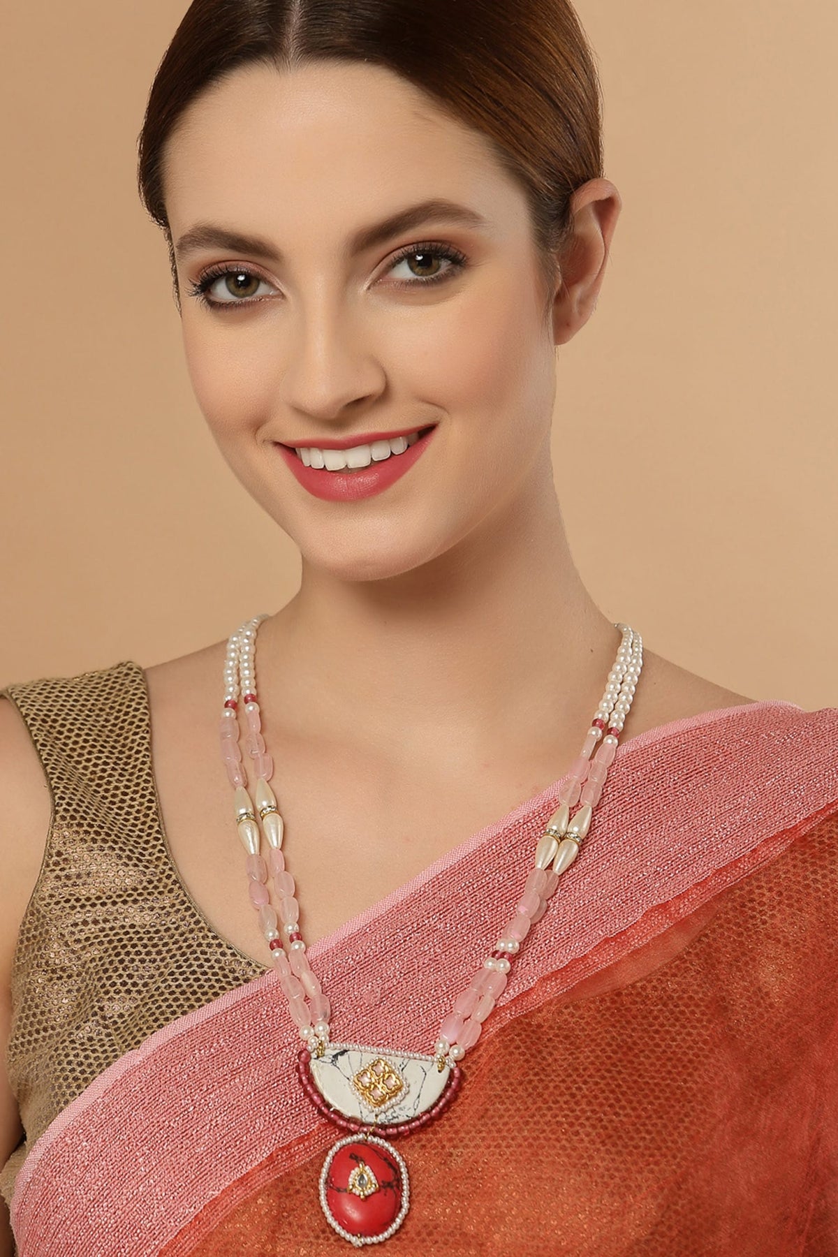Beaded Pendant Necklace 