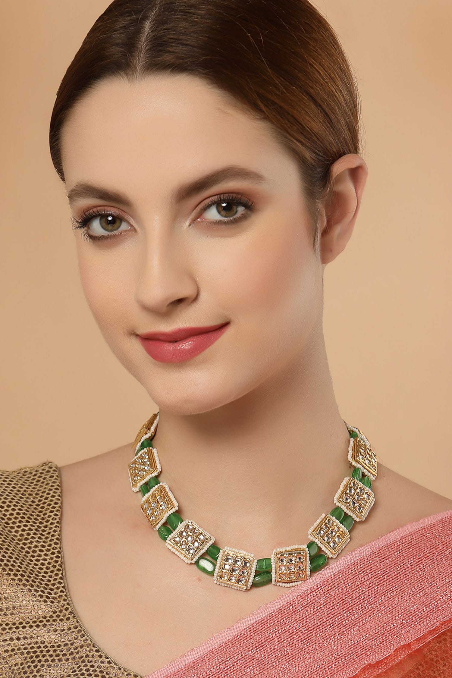 Pearl Embellished Necklace 