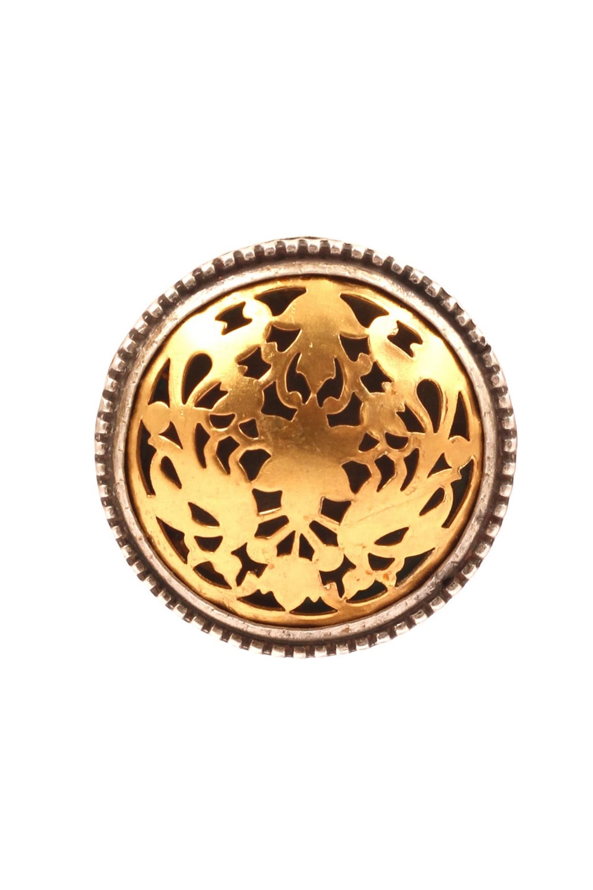 Floral Carved Stud Earrings 