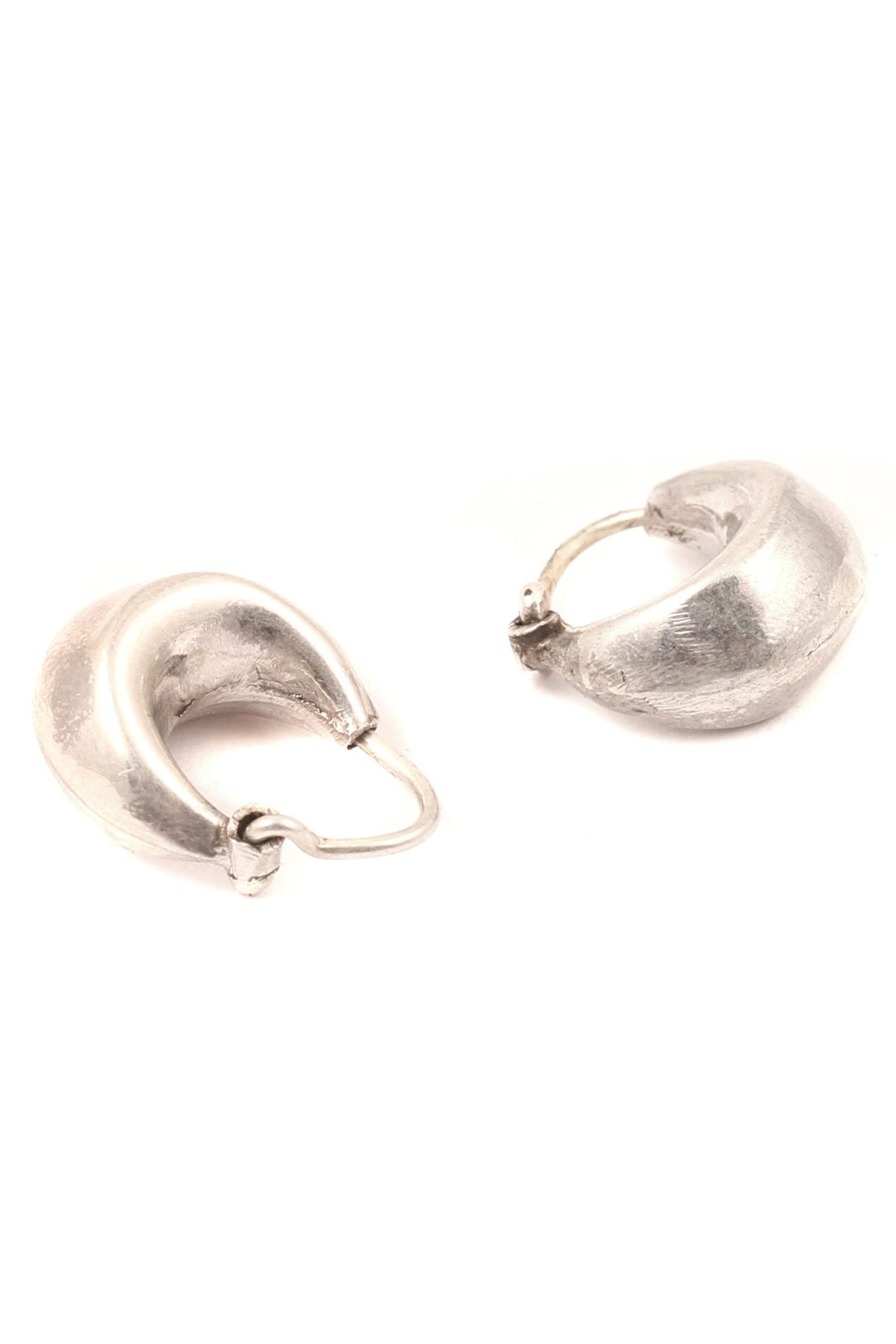Handcrafted Ear Stud 