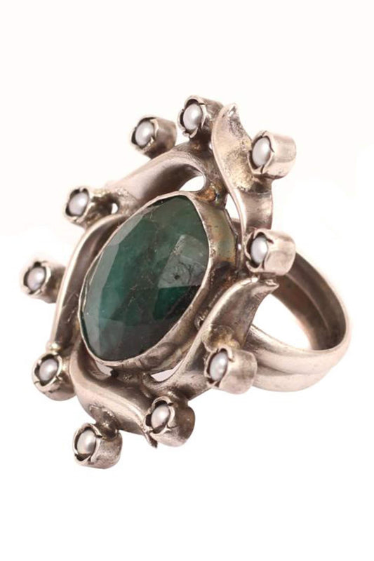 Stone Studded Ring 