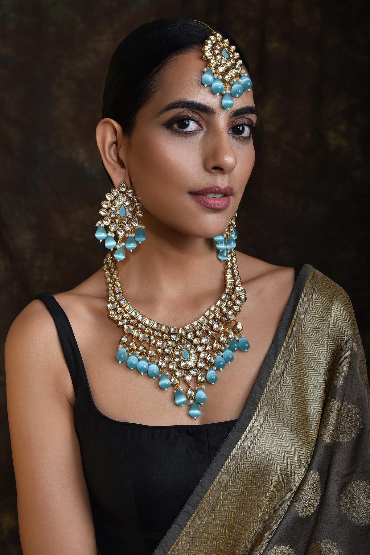 Kundan Embellished Necklace Set 