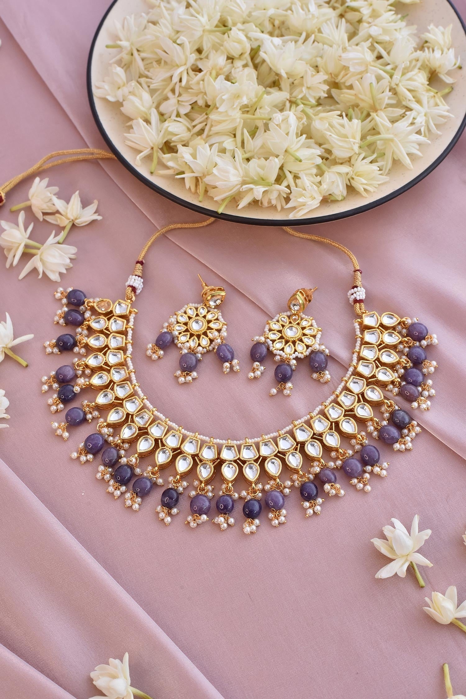 Kundan Embellished Choker Set 