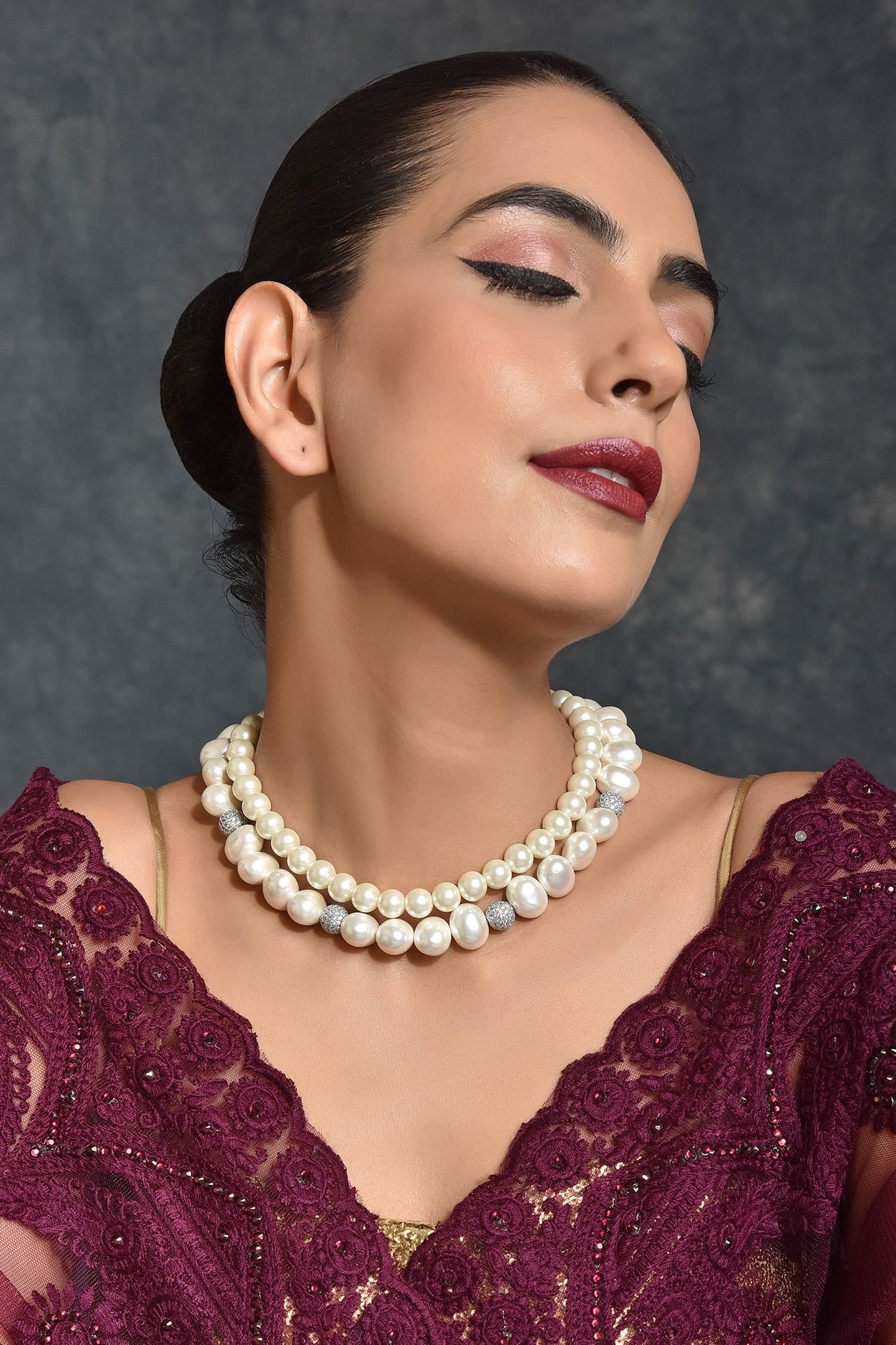 Layered Pearl Necklace 