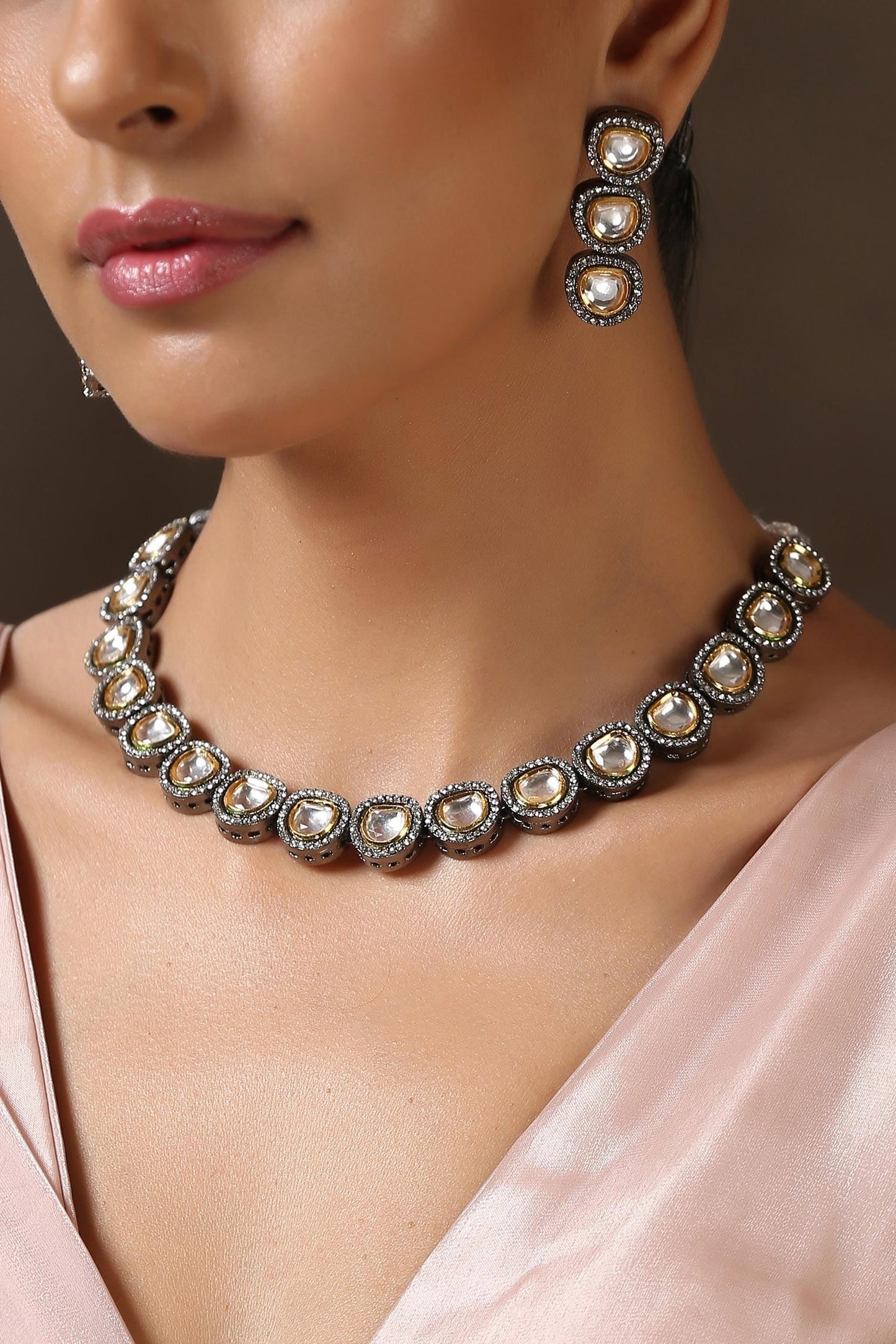 Kundan Embellished Choker Set 