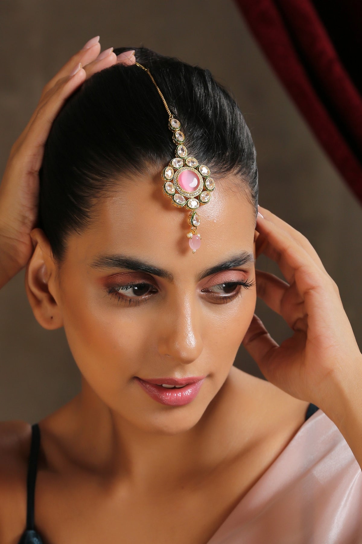 Kundan Embellished Maangtikka 
