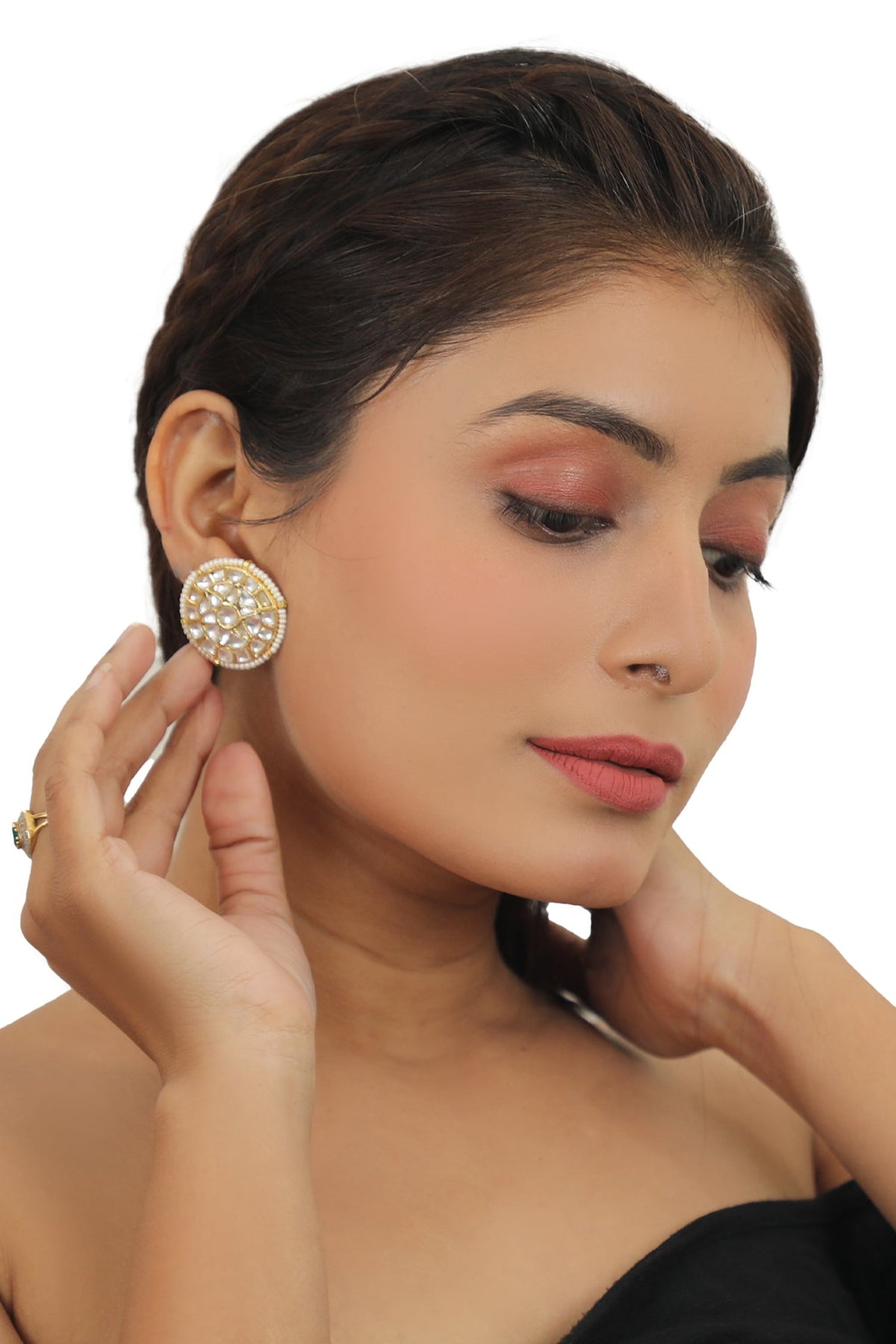 Pearl Embellished Choker Set 