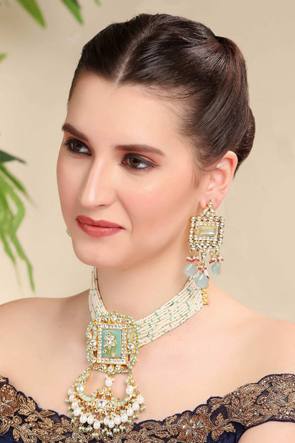 Kundan Embellished Necklace Set 
