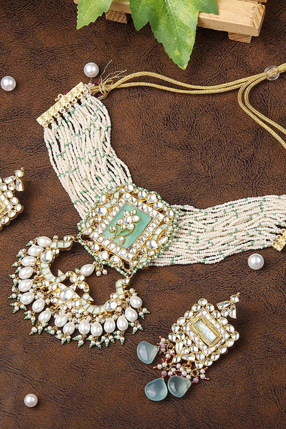 Kundan Embellished Necklace Set 