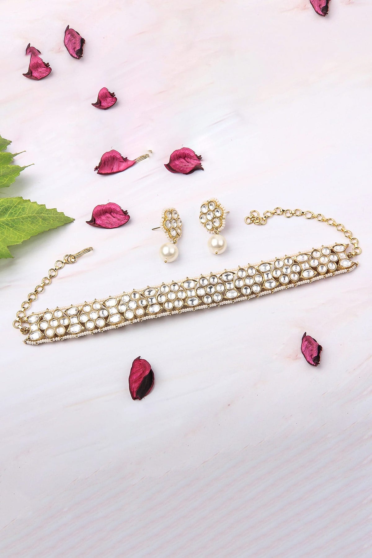 Kundan Embellished Choker Set 