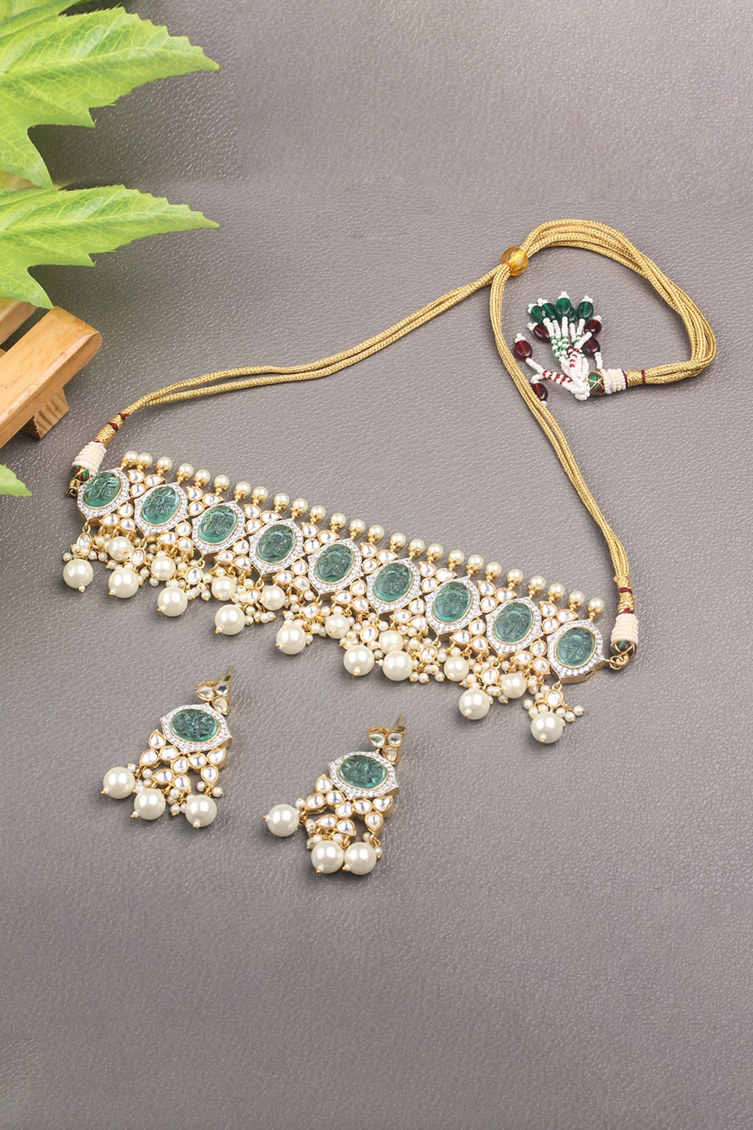 Floral Carved Stone Choker Set 