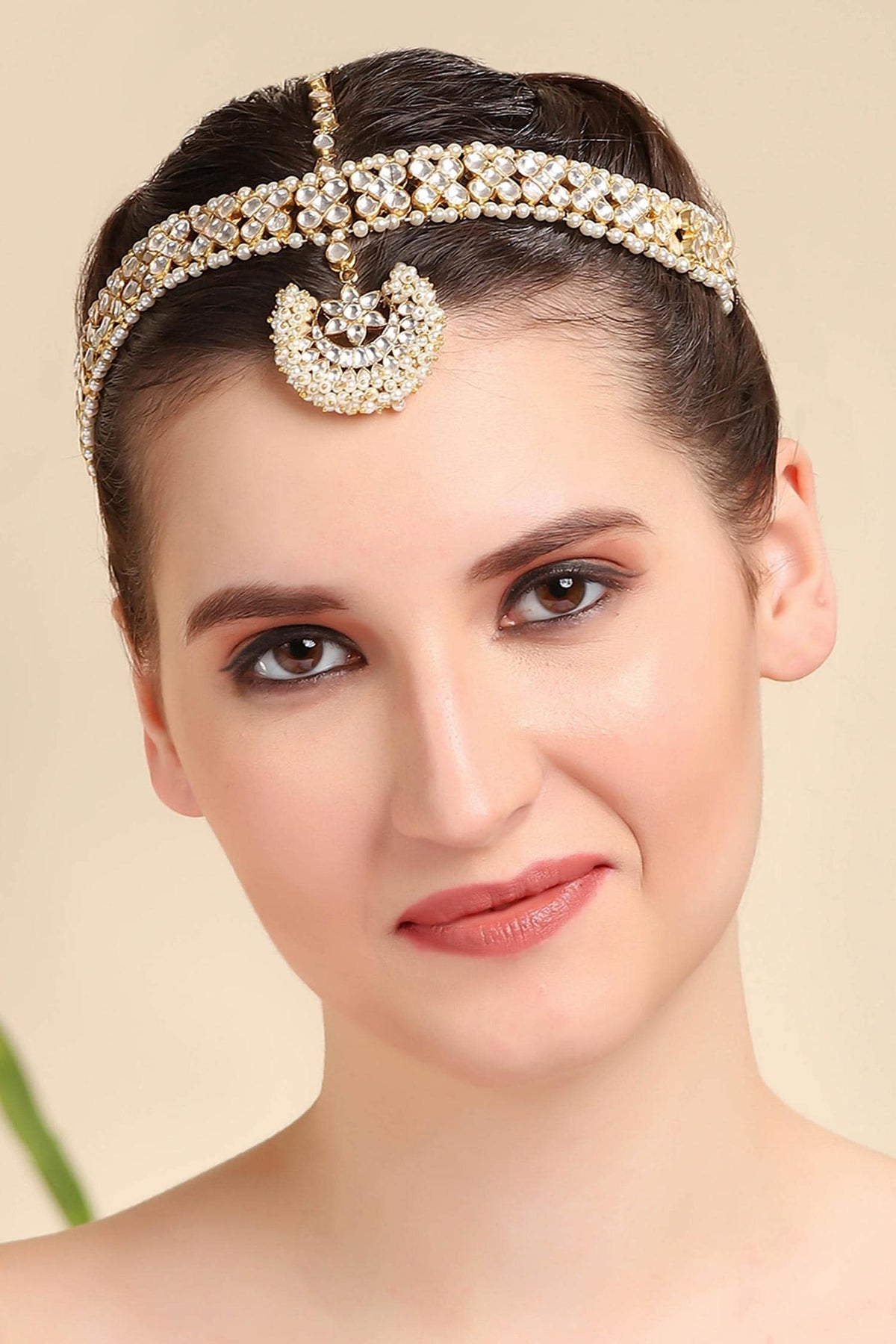 Kundan Studded Mathapatti 