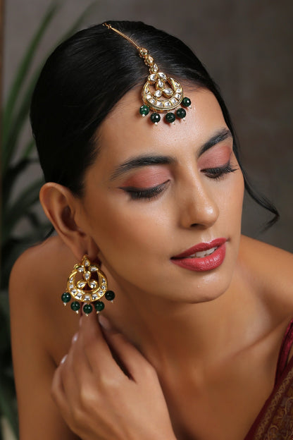 Kundan Chandbalis & Maangtikka Set 
