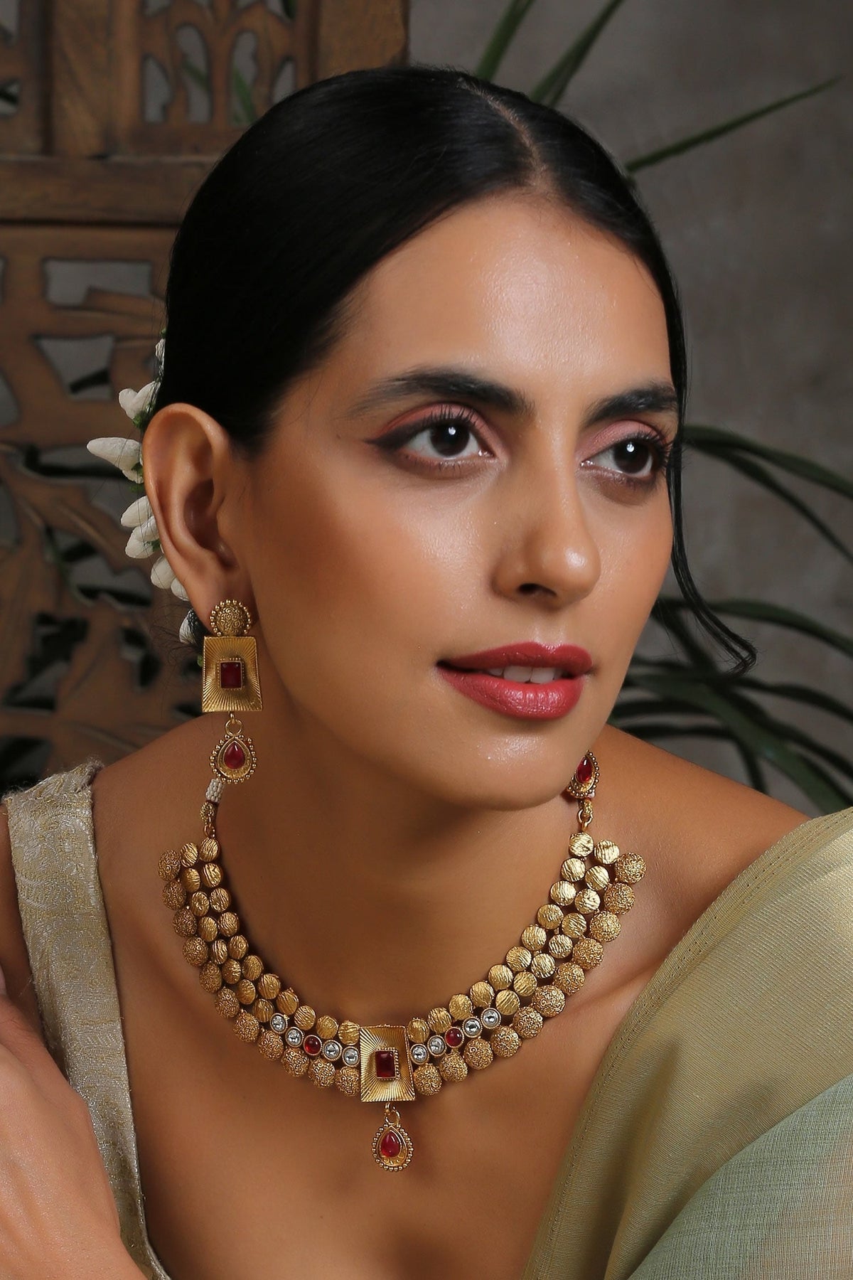Carved Necklace Set 