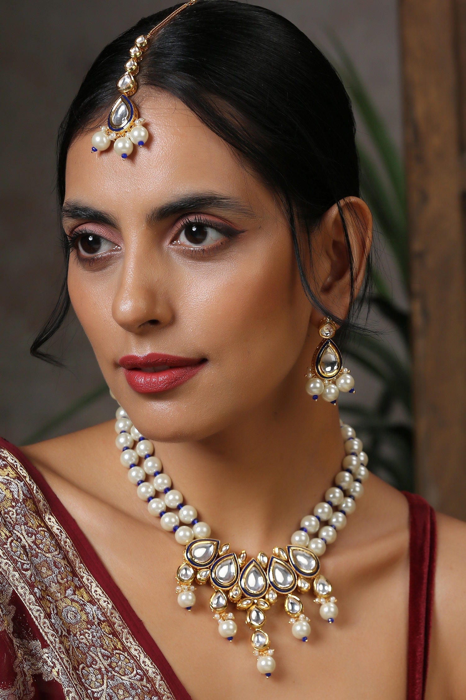 Pearl Embellished Necklace Set 